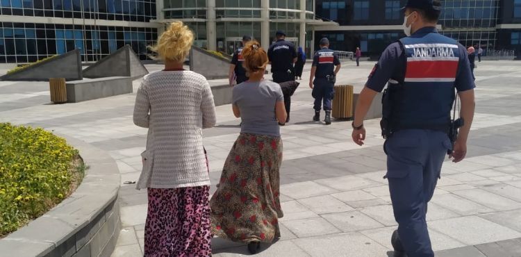 Yankesicilik yapan 2 kadın şüpheli serbest bırakıldı
