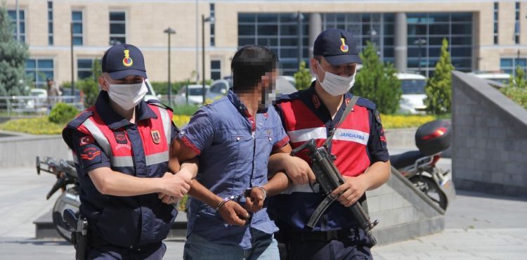 Kayseri'de kablo hırsızlığına suçüstü