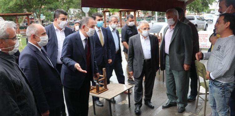 Ak Parti Genel Başkan yardımcısı Özhaseki Yahyalı ve Yeşilhisar'da inceleme yaptı