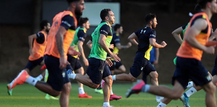 Fenerbahçe ara vermedi