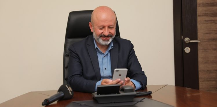 BAŞKAN ÇOLAKBAYRAKDAR, KOCASİNAN’IN YILDIZLARI’NI ÖDÜLLENDİRDİ