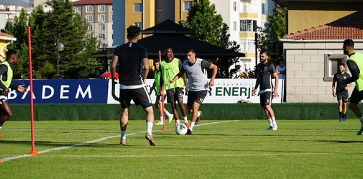 Hes Kablo Kayserispor'da Beşiktaş maçı hazırlıkları devam etti