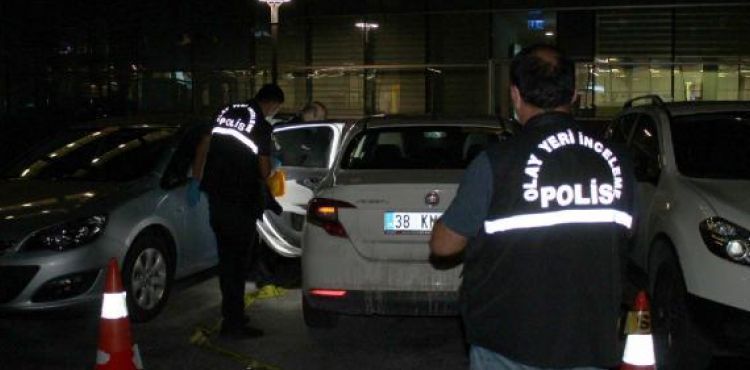 Kayseri'de tabancayla vurularak hastaneye bırakılan kadın öldü