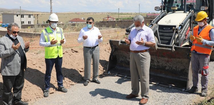 KURUKÖPRÜ’YE DOĞALGAZ, CEBİR’E SOSYAL TESİS