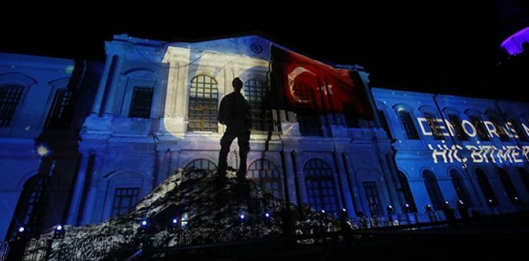 Kuleli Askeri Lisesi ve 15 Temmuz Şehitler Köprüsü'nde göz kamaştıran gösteri