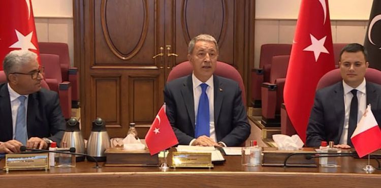 Bakan Akar'dan önemli açıklamalar