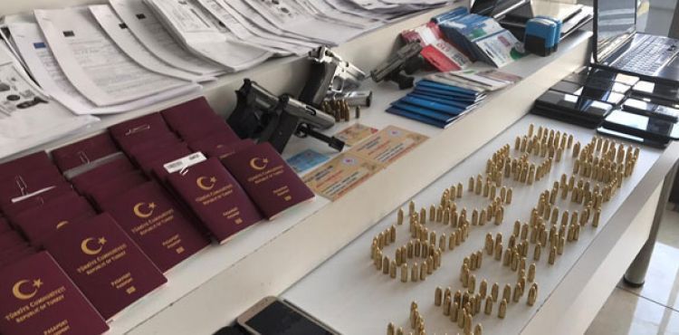 Uluslararası göçmen kaçakçılığı yapan çeteye operasyon; 96 gözaltı
