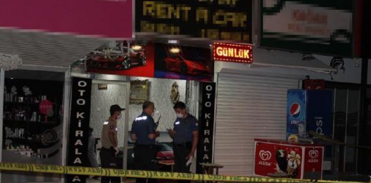 Oto kiralama firmasında borç- alacak kavgası: 1 yaralı