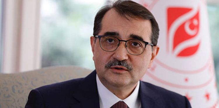 Bakan Dönmez: 'Made In Türkiye' damgalı güneş panelleri üretim bandından iniyor