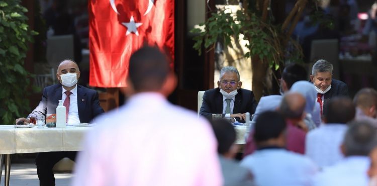 VALİ GÜNAYDIN VE BAŞKAN BÜYÜKKILIÇ BÜNYAN MUHTARLARIYLA BULUŞTU