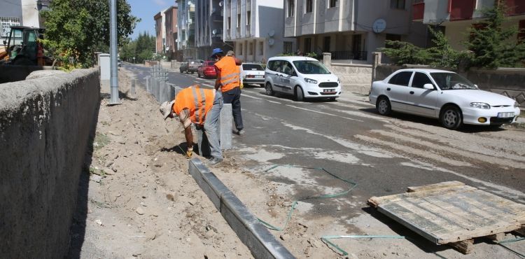 YAYA KALDIRIMI, OTOPARK VE ÇEVRE DÜZENLEMESİ