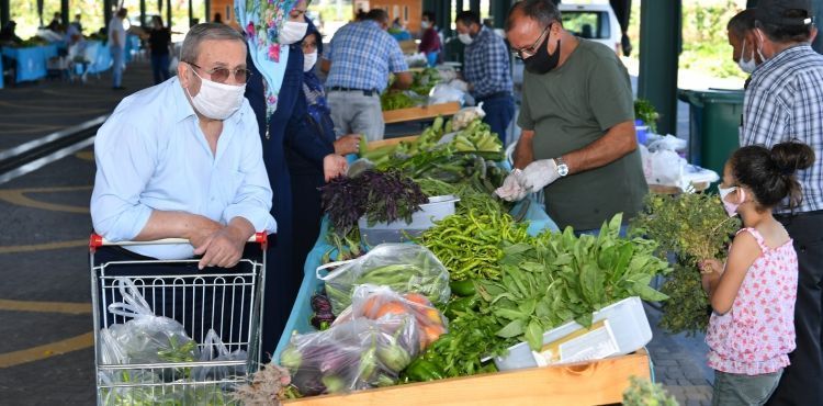 DOĞAL ÜRÜNLER BAHÇESİ VE PAZARI KAYSERİLİLERİN İLGİ ODAĞI OLDU