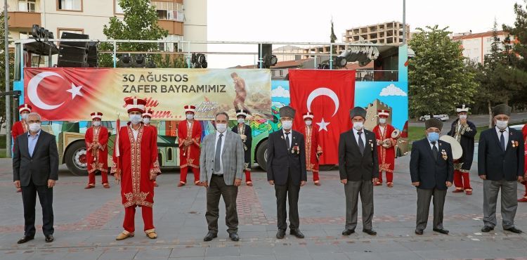 TALAS’TA 30 AĞUSTOS BİR BAŞKA GÜZEL