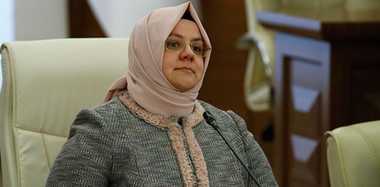 Bakan Selçuk: Kronik hastaların süresi dolan raporları geçerli olacak