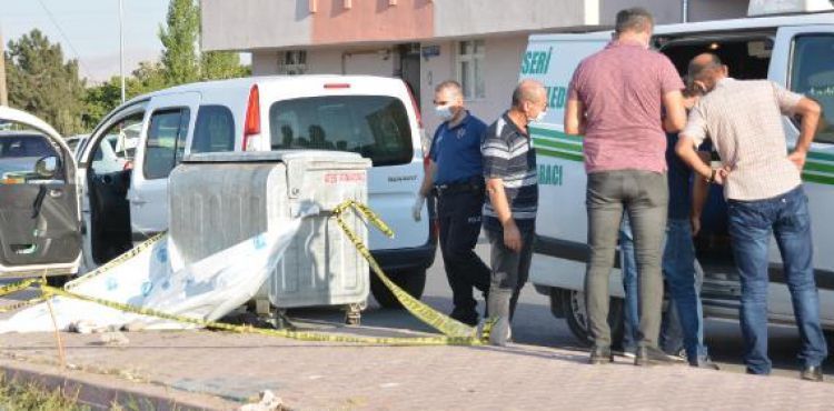 KAYSERİ'de çöp konteynerinde erkek bebek cesedi bulundu.
