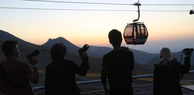 BÜYÜKŞEHİR’DEN GÖKYÜZÜNE TUTKUNLARINA “ERCİYES ASTRO FOTOĞRAFÇILIK” HİZMETİ