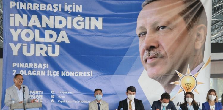 ÖZHASEKİ, AK PARTİ SARIZ VE PINARBAŞI İLÇE KONGRELERİNE KATILDI