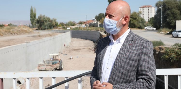 KOCASİNAN, KANAL ISLAH ÇALIŞMASIYLA ŞEHRE GÖRSEL ZENGİNLİK KATIYOR