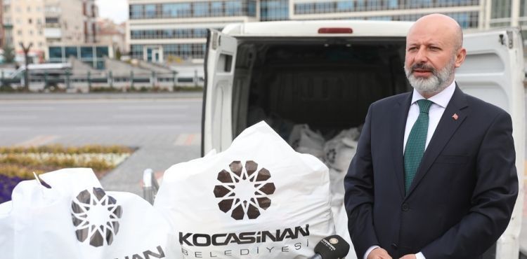 KOCASİNAN, İHTİYAÇ SAHİPLERİNİN YÜZÜNÜ GÜLDÜRMEYE DEVAM EDİYOR