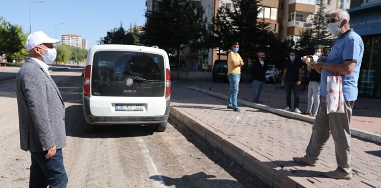 KOCASİNAN BELEDİYESİ, BOZANTI CADDESİNİ YENİLİYOR