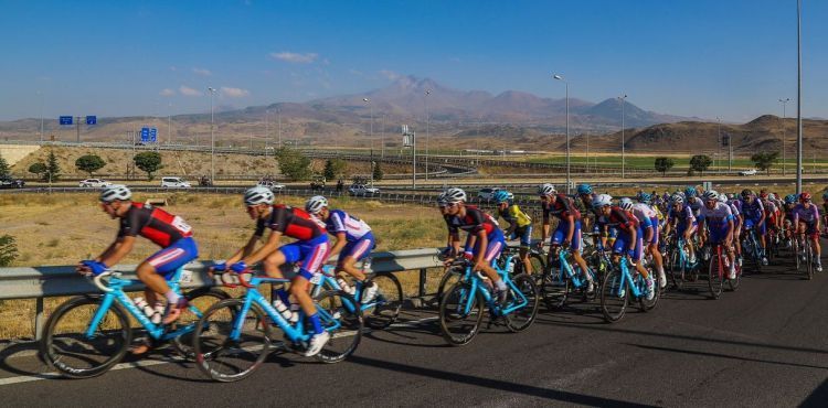 ERCİYES, 17 ÜLKEDEN 500’E YAKIN SPORCUYU AĞIRLADI