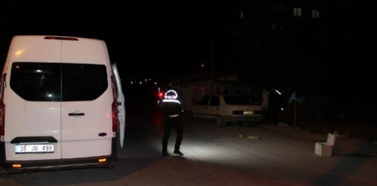 Kayseri'de pompalı tüfekli saldırı: 2 yaralı