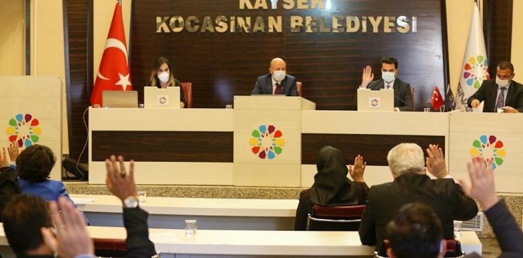 KOCASİNAN BELEDİYE MECLİSİ, HUZUR HAKKINI DEPREMZEDELERE BAĞIŞLADI