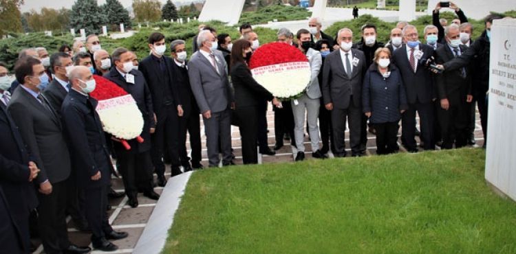 Ecevit, ölümünün 14'üncü yılında mezarı başında anıldı