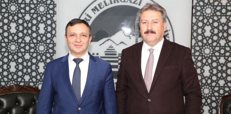 BAŞKAN PALANCIOĞLU, 4 ALANDA BİRDEN BAŞARI GÖSTEREN ERÜ’YÜ TEBRİK ETTİ