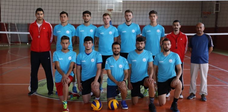 MELİKGAZİ BELEDİYESPOR VOLEYBOL TAKIMINDAN GALİBİYET