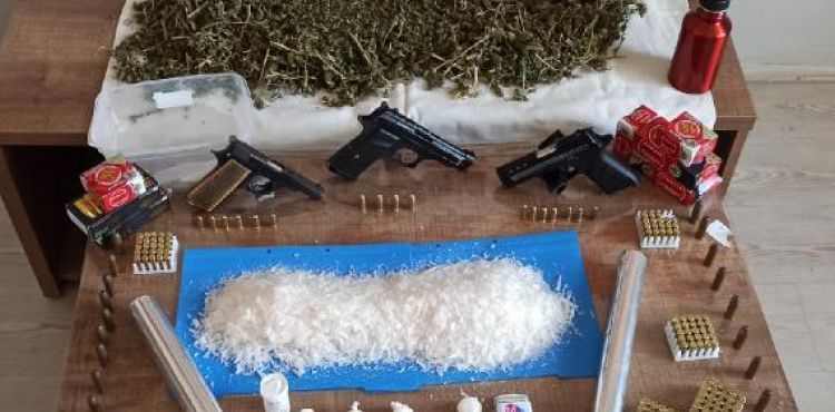 Kayseri'de uyuşturucu operasyonu: 2 gözaltı