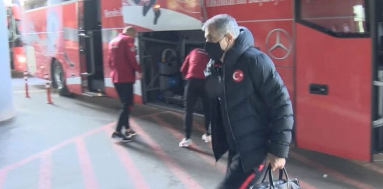 Milli takım, Macaristan'a gitti