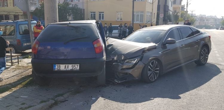Kayseri'de sıkışmalı kaza: 1 yaralı