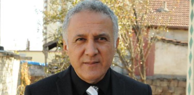 90 bin liraya aldığı otomobilin 2 araçla birleştirildiğini ekspertiz raporuyla öğrendi