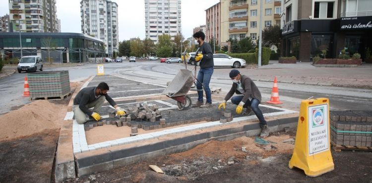 YENİ YAPILAN KAVŞAK İLE DAHA GÜVENLİ ULAŞIM SAĞLANACAK