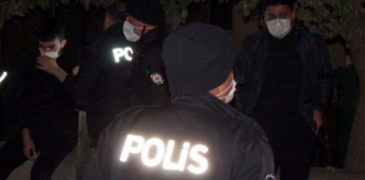 Babasının aracını izinsiz alan ehliyetsiz sürücüyü polis yakaladı