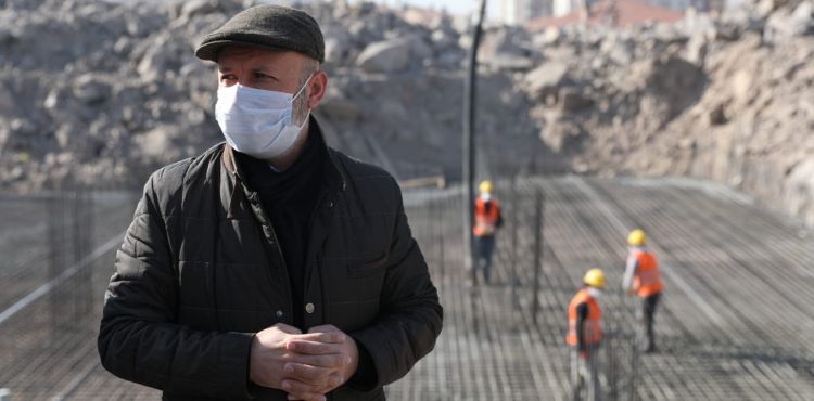 BAŞKAN ÇOLAKBAYRAKDAR, DÖNÜŞÜMLE UĞUREVLER’E DAHA MODERN OKULUN TEMELİNİ ATTI