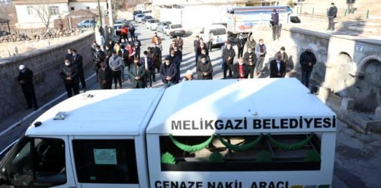MELİKGAZİ’NİN ÇALIŞANLARI HAYIRSEVER MEHMET YILDIRIM'I CENAZESİNDE YALNIZ BIRAKMADI