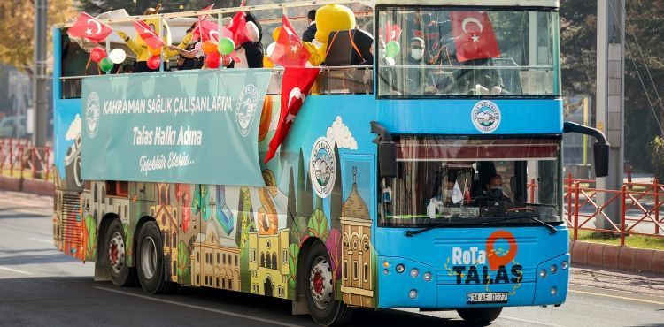 TALAS’TAN SAĞLIK ÇALIŞANLARINA ŞIK JEST