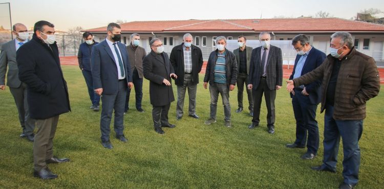 HACILAR STADYUMUNDA İNCELEME ÖZDOĞAN: HEDEFİMİZ SPORLA İÇ İÇE BİR İLÇE