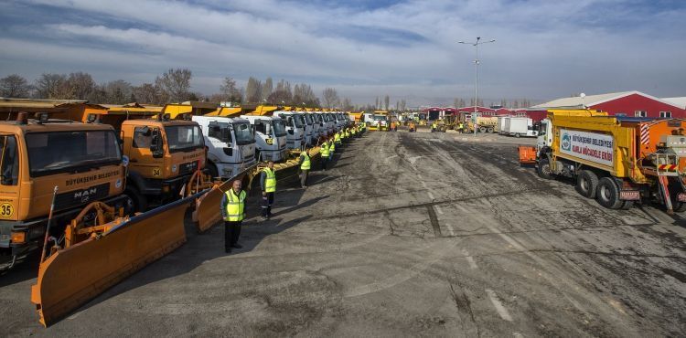 BÜYÜKŞEHİR’İN 125 ARAÇ VE 273 PERSONELİ KARLA MÜCADELE İÇİN HAZIR KITA