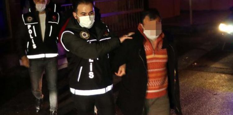 Kayseri'de uyuşturucu partisi düzenlenen eve polis baskını: 8 gözaltı