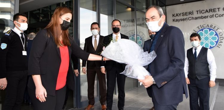 KORONAYI YENEN KTO BAŞKANI ÖMER GÜLSOY GÖREVİNE BAŞLADI