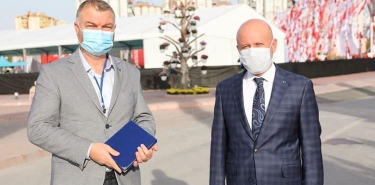 BAŞKAN ÇOLAKBAYRAKDAR, “DÖNÜŞÜMLE 825 AİLE BU KIŞI, SICACIK EVLERİNDE GEÇİRİYOR”