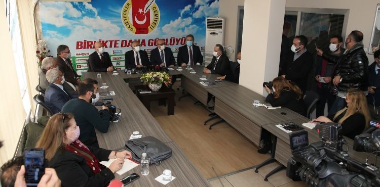 BAŞKANLARDAN GAZETECİLERE ’10 OCAK’ ZİYARETİ