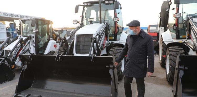 BAŞKAN ÇOLAKBAYRAKDAR, “YENİ ARAÇ FİLOSUYLA PROJELERİ HIZLA HAYATA GEÇİRECEĞİZ”