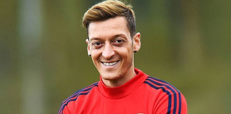 Mesut Özil, Fenerbahçe için imzaya geliyor