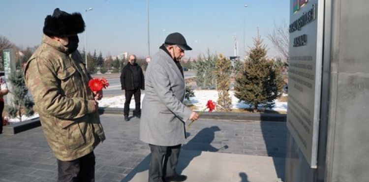 BAŞKAN YALÇIN BAKÜ KATLİAMI ŞEHİTLERİNİ ANDI