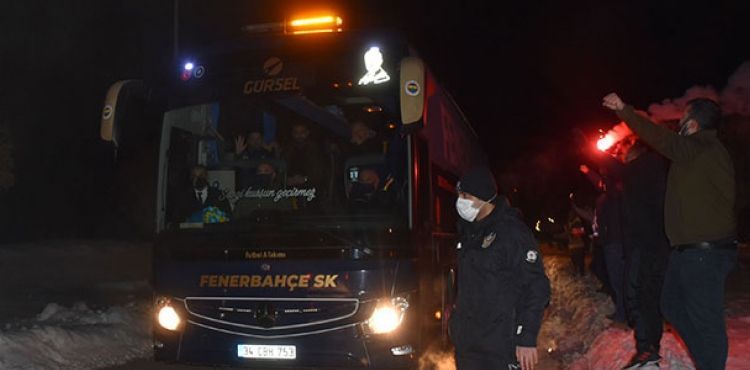 Fenerbahe kafilesi Sivas'ta