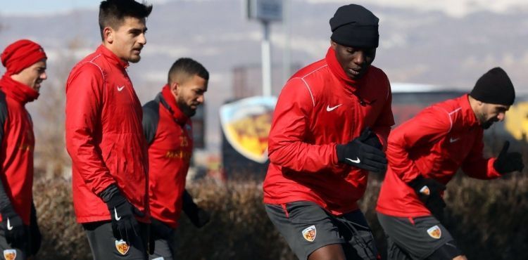 Kayserispor'da Fenerbahçe maçı hazırlıkları devam ediyor